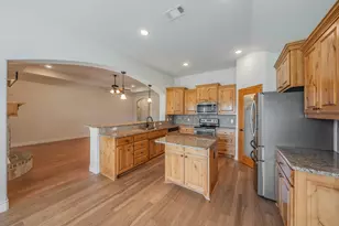 105 Briar Mdws Cir, Azle, TX 76020 - Photo 10