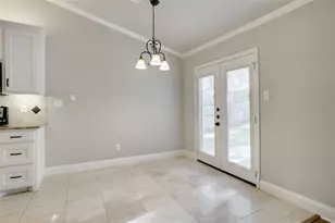 110 Wildbriar St, Euless, TX 76039 - Photo 6