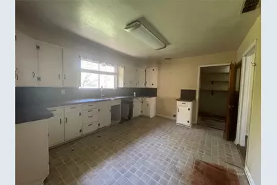 1100 Poe Street, Azle, TX 76020 - Photo 6