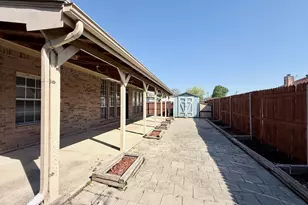 8166 Berkshire Dr, Fort Worth, TX 76137 - Photo 34