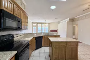 8166 Berkshire Dr, Fort Worth, TX 76137 - Photo 10