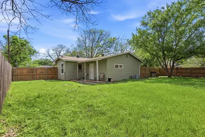 320 W Rucker Street, Granbury, TX 76048 - Photo 26