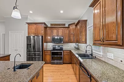 19870 Post Oak Bend, Lindale, TX 75771 - Photo 16