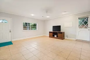 1809 Glenbrook Dr, Irving, TX 75061 - Photo 16