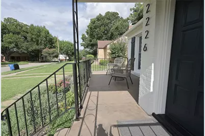 2226 Carnes Street, Dallas, TX 75208 - Photo 4
