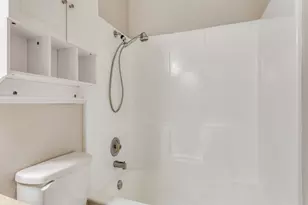 121 - 123 Allencrest Dr, White Settlement, TX 76108 - Photo 16