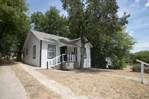 1527 Padgitt Ave, Dallas, TX 75203 - Photo 1