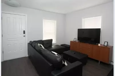 1527 Padgitt Avenue, Dallas, TX 75203 - Photo 2
