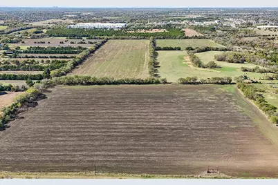 1901 S Houston School Road, Lancaster, TX 75146 - Photo 12