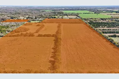 1901 S Houston School Road, Lancaster, TX 75146 - Photo 2