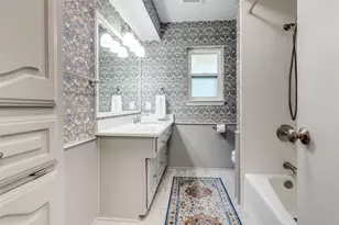 8833 Flint Falls Dr, Dallas, TX 75243 - Photo 18