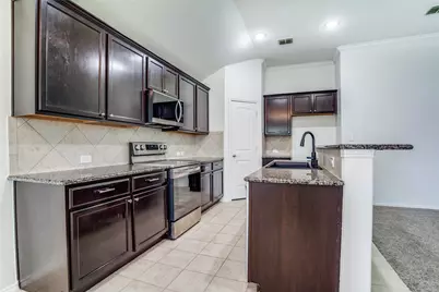 513 Wichita Trail, McKinney, TX 75071 - Photo 2