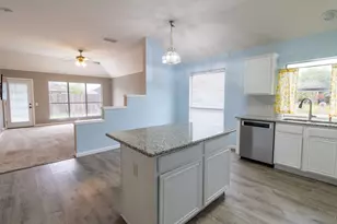 7864 Orland Park Cir, Fort Worth, TX 76137 - Photo 6
