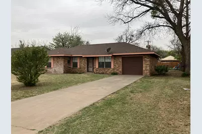 604 S Cedar Street, Seymour, TX 76380 - Photo 1