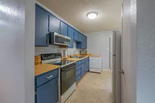 1020 Rosebud Dr, Azle, TX 76020 - Photo 6