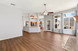 1421 Susan Ln, Carrollton, TX 75007 - Photo 20