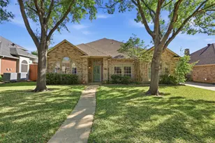 1421 Susan Ln, Carrollton, TX 75007 - Photo 26