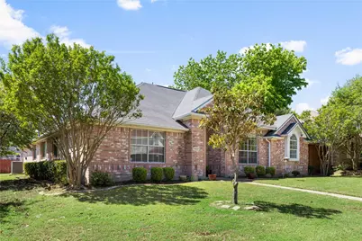 10609 Pineview Lane, Frisco, TX 75035 - Photo 2