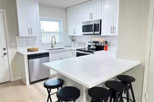 9434 Olde Village Ct, Dallas, TX 75227 - Photo 2