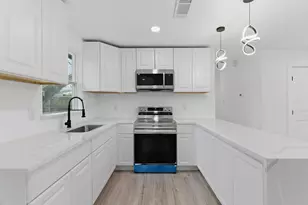 1421 Swiss, Arlington, TX 76010 - Photo 10