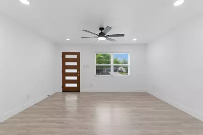 1421 Swiss, Arlington, TX 76010 - Photo 6