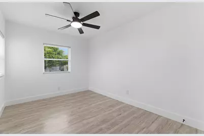 1421 Swiss, Arlington, TX 76010 - Photo 16