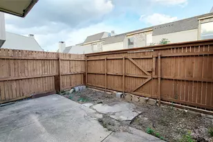 220 Village N Dr, Richardson, TX 75081 - Photo 20