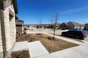 3812 Chalk Hill Ave, Celina, TX 75009 - Photo 22