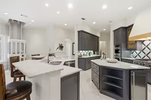 6230 Woodland Dr, Dallas, TX 75225 - Photo 10