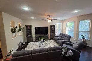 7305 Venice Dr, Grand Prairie, TX 75054 - Photo 14