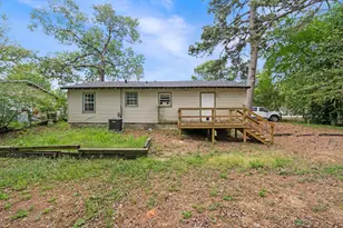 901 W Cayuga Dr, Athens, TX 75751 - Photo 16