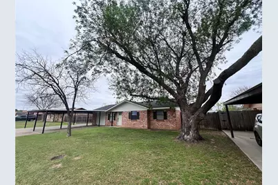 113 Candlestick Drive, Graham, TX 76450 - Photo 2