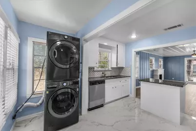 301 Isbell Road, Fort Worth, TX 76114 - Photo 14