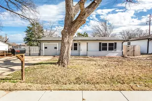 926 Powell Rd, Mesquite, TX 75149 - Photo 1