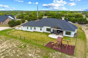 2043 Woodland Rd, Weatherford, TX 76088 - Photo 4