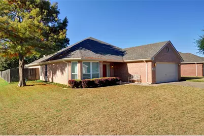 301 Mary Kay Court, Burleson, TX 76028 - Photo 2