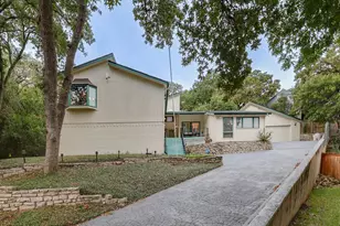 1405 Blackhill Ct, Arlington, TX 76012 - Photo 2