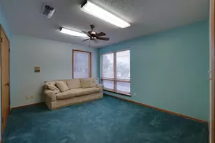 1405 Blackhill Ct, Arlington, TX 76012 - Photo 12