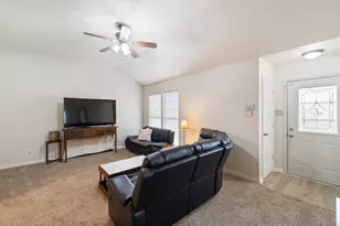 121 W Oneal St, Wills Point, TX 75169 - Photo 2