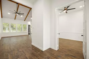 2902 Davis Rd, Granbury, TX 76049 - Photo 4