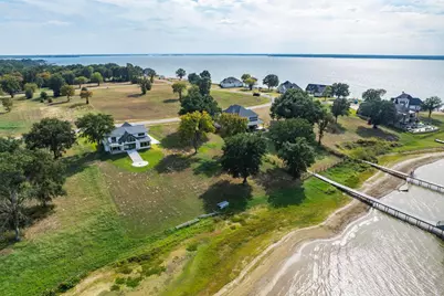 32 Shoreline Drive, Mabank, TX 75143 - Photo 16