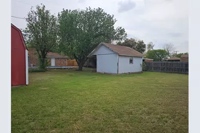 5629 Starlight Drive, Haltom City, TX 76117 - Photo 32