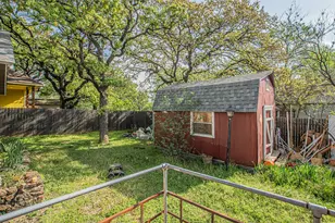 2625 Canton Dr, Fort Worth, TX 76112 - Photo 26