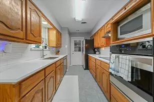 1233 Bardfield Ave, Garland, TX 75041 - Photo 8
