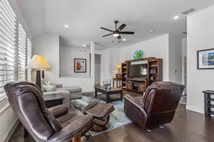 4552 Meadow Sage St, Arlington, TX 76005 - Photo 4
