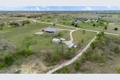1395 Private Road 4011, Decatur, TX 76234 - Photo 32