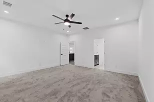 4225 Cardinal Dr, Dallas, TX 75216 - Photo 12