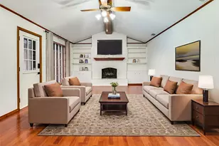 1910 Jamestown Ct, Arlington, TX 76013 - Photo 10