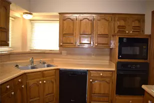 205 Pueblo Dr, Waxahachie, TX 75165 - Photo 10