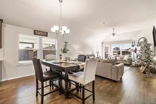 117 Cheryl Dr, Keene, TX 76059 - Photo 14